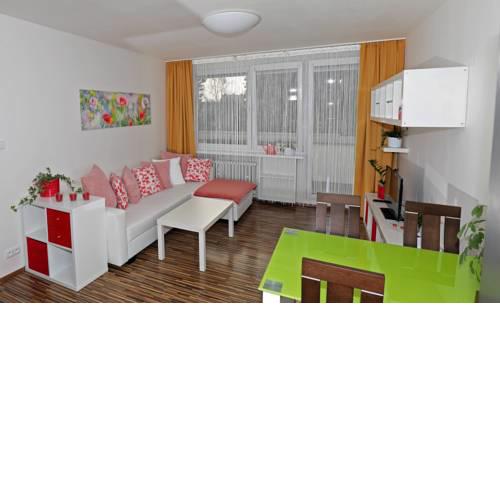 Slunný byt 3+kk s balkonem