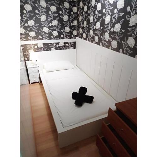 Small Single Room in Center City