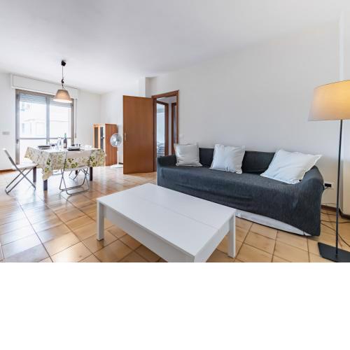 Smart Apartment with balcony & parking