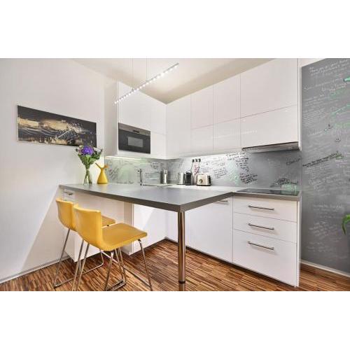 Smart & Luxury OLD TOWN Apartment