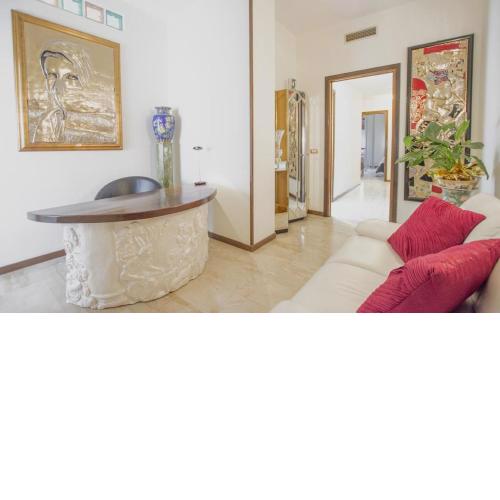 SmartStay - Stanze completamente arredate per il tuo soggiorno a Milano