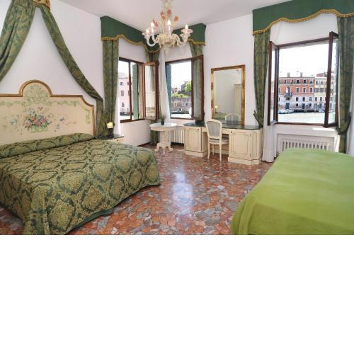 Smeraldo apartment Grand Canal 1566C