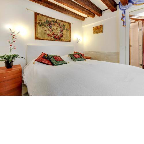 Smeraldo Apartment Loc-03081