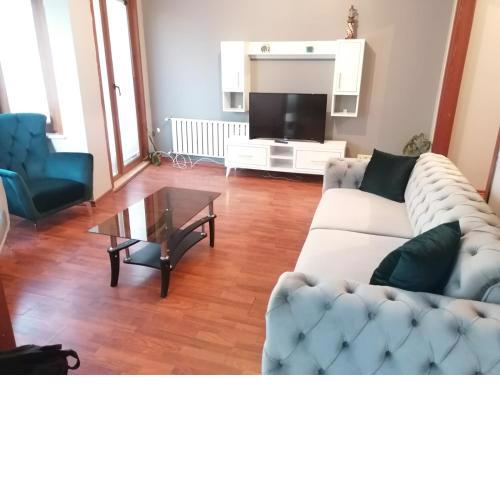 SMF Suites 3+1 Flat 4