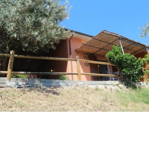 Snug Holiday Home in Castagneto Carducci near Thermal Bath