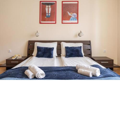 Sofia Day and Night Apartment