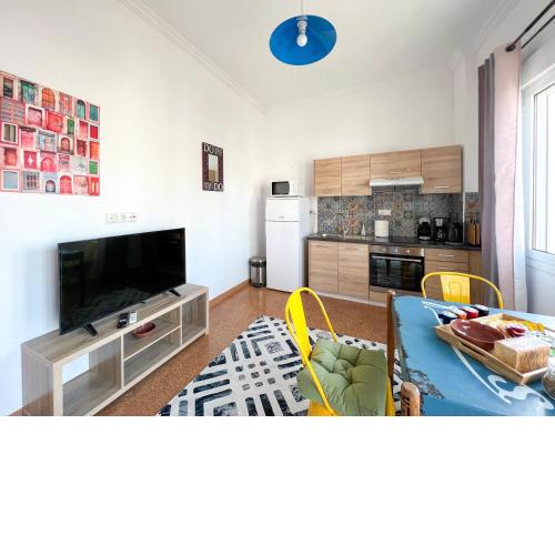 SOHO Artsy 55sqm apt with Acropolis view