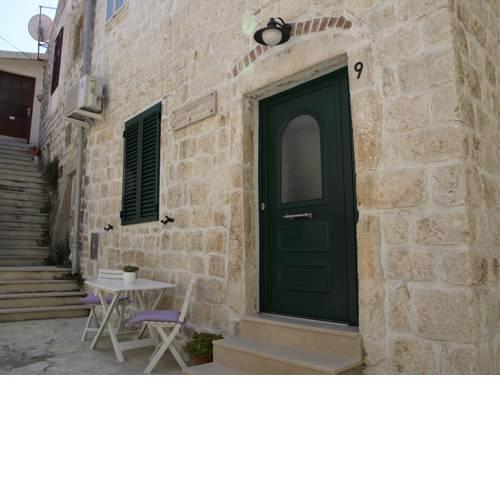 Sole studio Rab