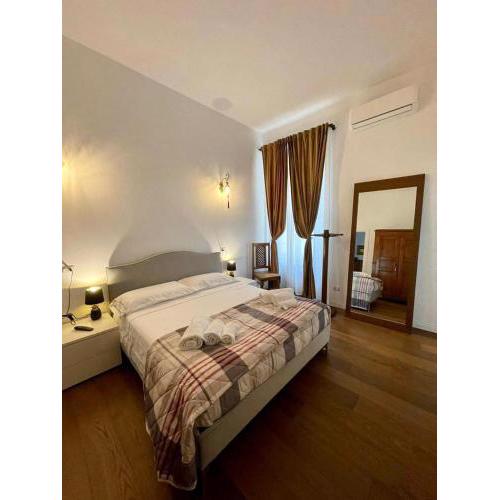 Sole Suite Apartment In The Center Of Rome