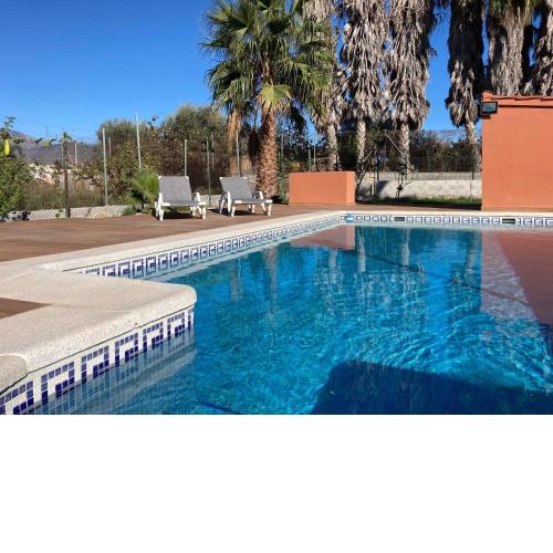 “Soleado” Casa rural con piscina