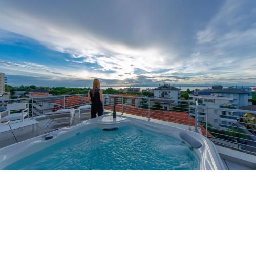 Soleis Sea View Spa Apartment