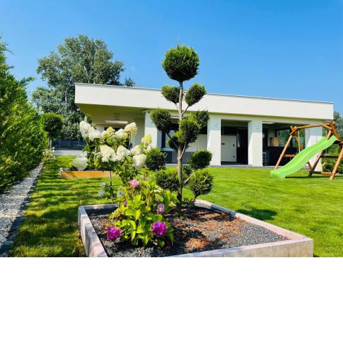 Sólinka Luxurious Lakeside Villa Szigetköz