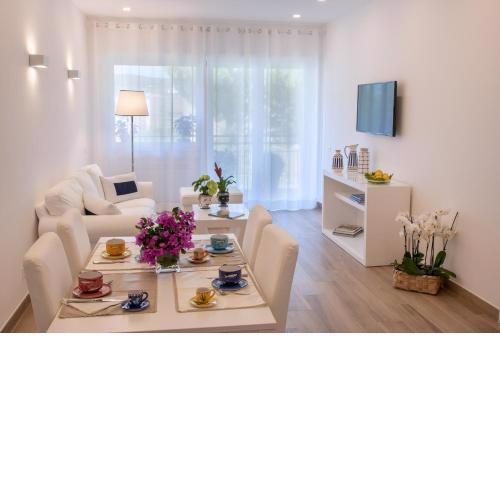 Solymar Apartments