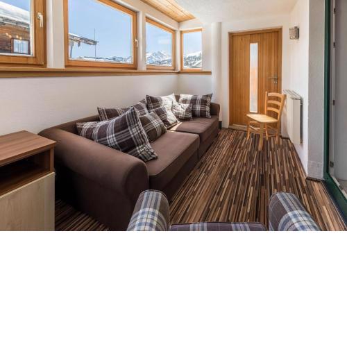 Sommer Chalet Central Top CC5
