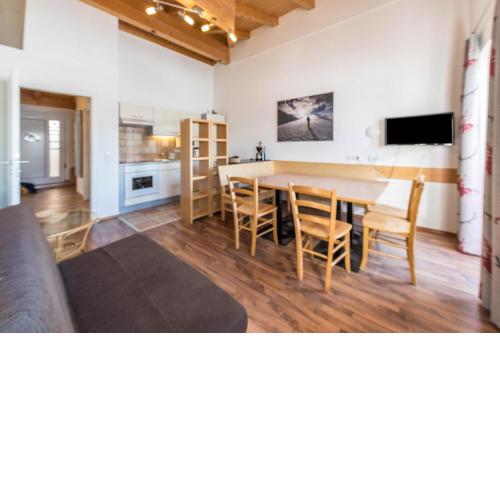 Sommer Chalet Central Top CC7