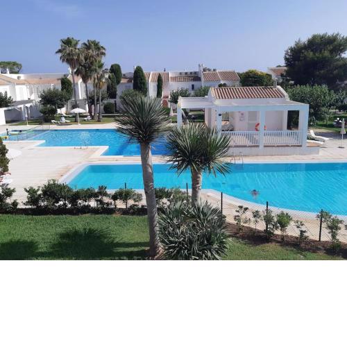 Son Xoriguer appartement calme, mer, piscines.Son Xoriguer quiet apartment, sea, swimming pools.