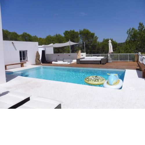 Sophisticated Villa in San Jos with Swimming Pool