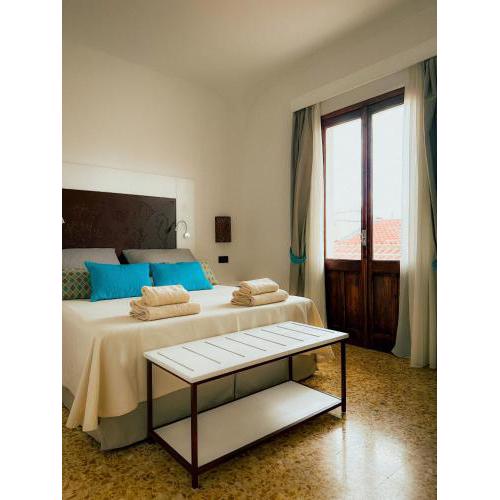 Sorella Luna Room Boutique