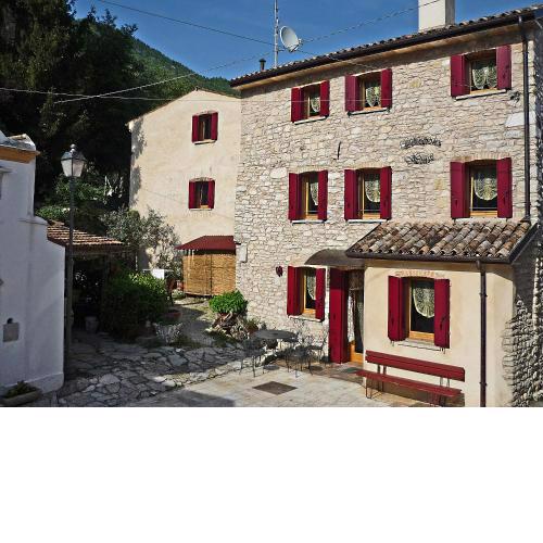 Sottocroda House