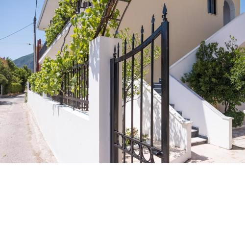 Soula Apartments