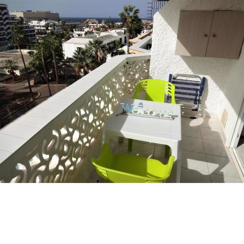 South facing with sea view and free WIFI in Playa Honda heart of Las Americas