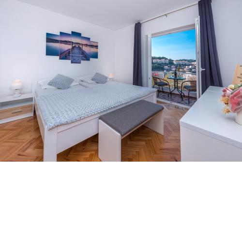 South Wind Apartments