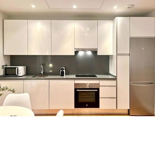 Souviron & old town by ELE Apartments