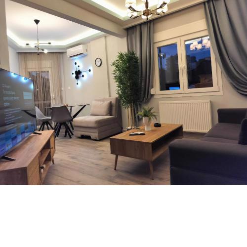 Space 2 Welcome Stay Downtown Lux Apart - Explore Center by foot