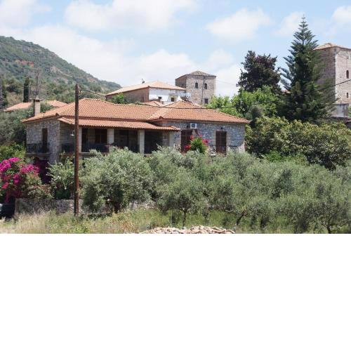 Spacious 2bd home in the centre of Kardamyli