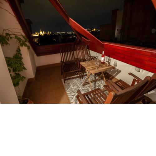 Spacious 2BR flat in the centre with the best view