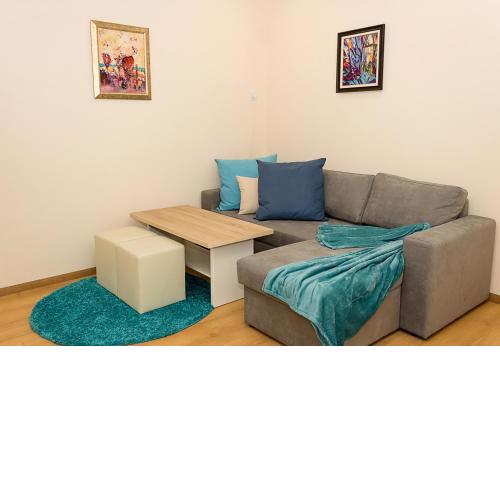 Spacious 3-BD Apartment near Port of Varna