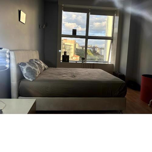 Spacious and airy , 5 min walk to Nişantaşı