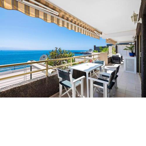 Spacious apart, ocean view, large terrace, 2 bathr