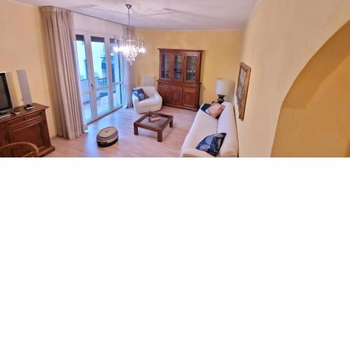 Spacious apartment at Como lake