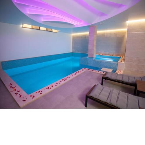 Spacious Apartment in Podstrana with Swimming Pool