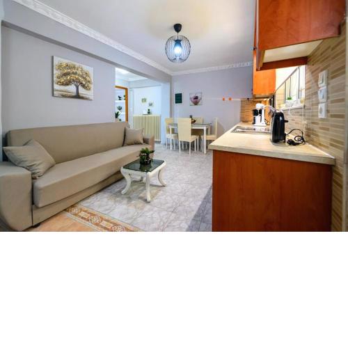 Spacious Apartment with Patio