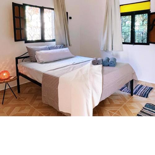 Spacious apt ‘Ginger’ 2nd line Assala beach