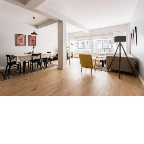 Spacious apt w/ amazing location