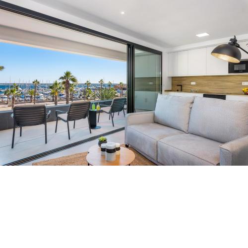 Spacious beach apartment Lo Pagan