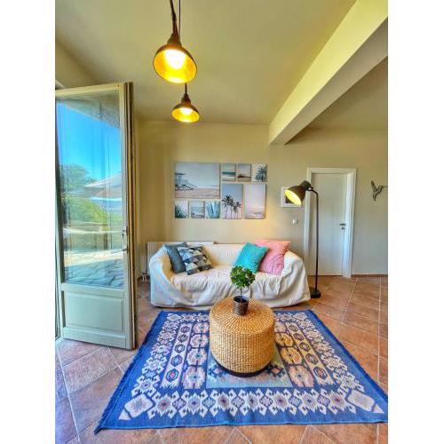 Spacious & Cozy Flat - 5 mins to Batsi Bay
