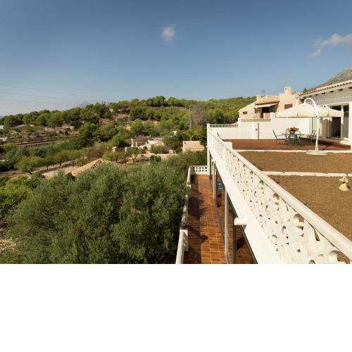 Spacious detached villa on the Costa Blanca with heated pool and beautiful view