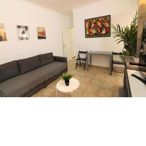 Spacious Family Flat By Canary365