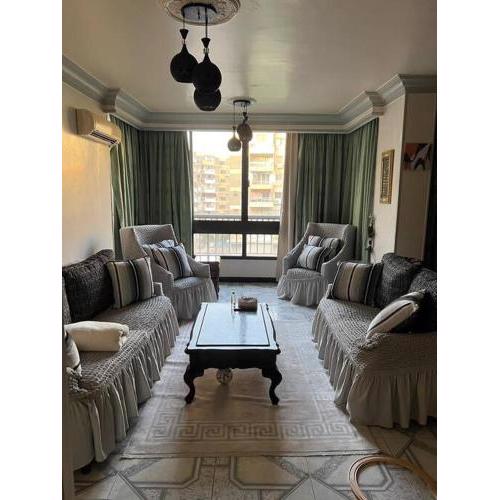 spacious flat 7 mins to airport