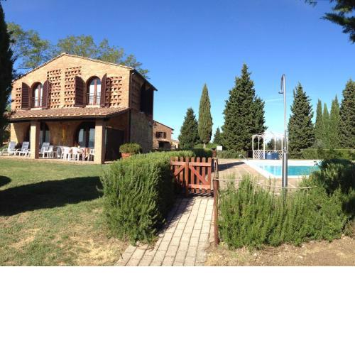 Spacious Holiday Home in Montaione with Swimming Pool