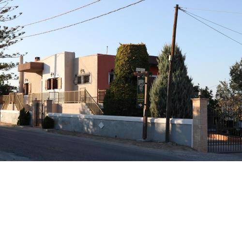 Spacious holiday house with seaview and garden