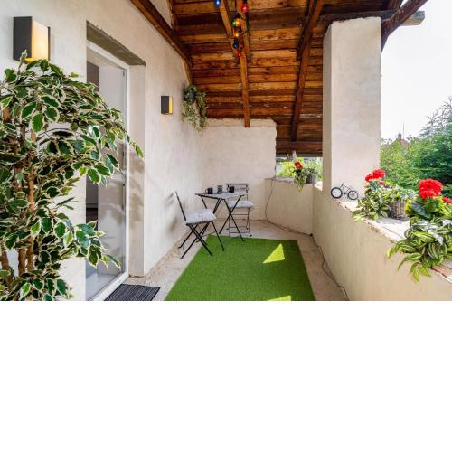 Spacious House 100m2 with Garden, Grill and Parking