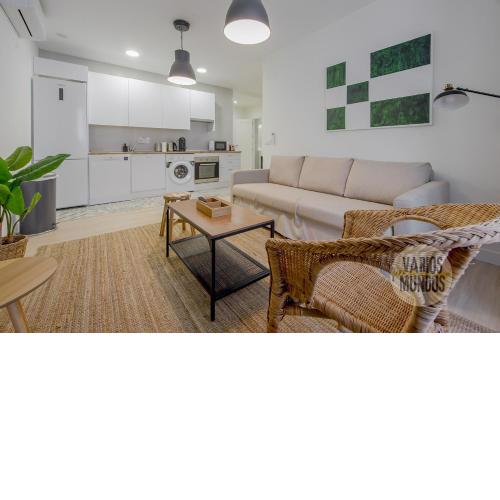 Spacious new apartment para 7 en la Plaza de Tirso de Molina
