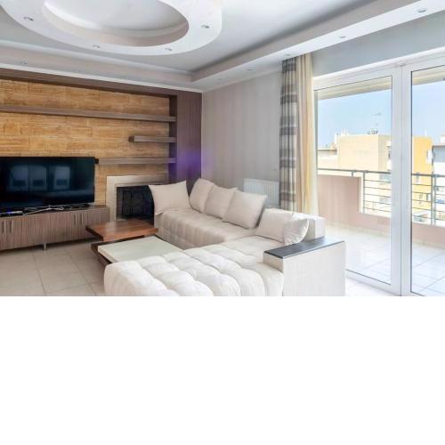 Spacious Oasis in the Heart of Glyfada