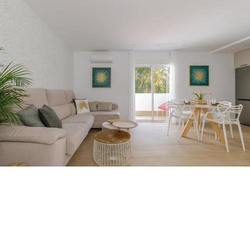 Spacious & Quiet apartment by HelloMalaga - AZAHAR