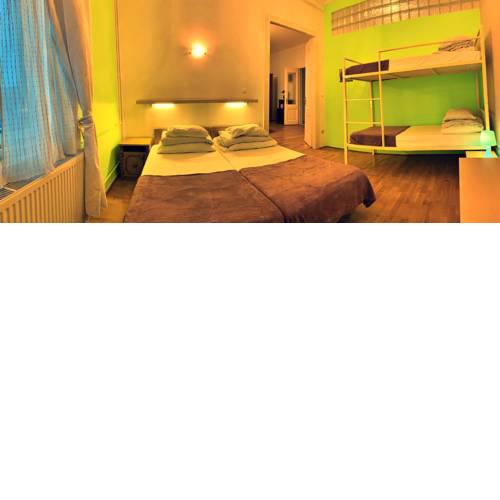 Spacious, Quiet Family Apartment For Max 9 People